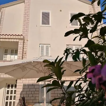 Haus Am Vino Vino * Trogir