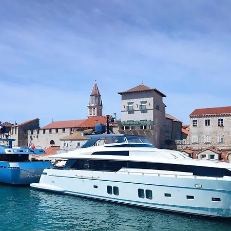 Haus Am Vino Vino * Trogir